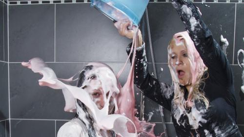 chiara-and-sabrina-get-messy-w_36.jpg