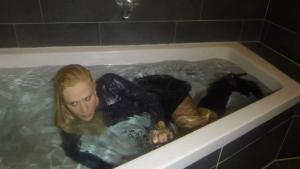 chiara-makes-her-wetlook-debut_14.jpg