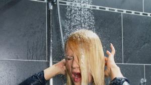 chiara-makes-her-wetlook-debut_28.jpg