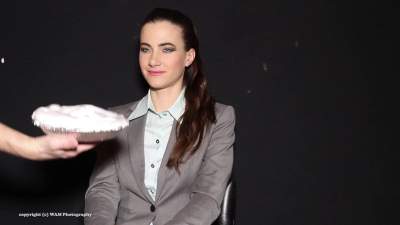 lauren-enters-the-pie-business_19.jpg