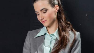 lauren-enters-the-pie-business_38.jpg
