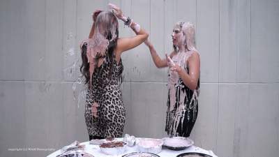 manu-and-brenda-have-some-mess_10.jpg