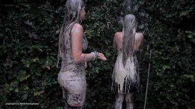 manu-and-brenda-have-some-mess_21.jpg