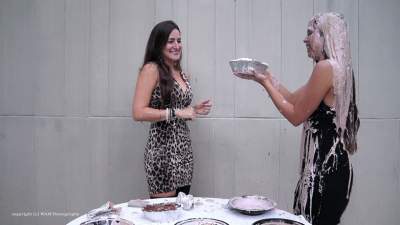 manu-and-brenda-have-some-mess_7.jpg