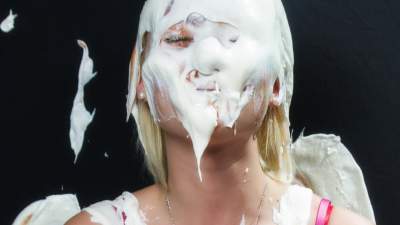 verena-is-pied-in-the-face_13.jpg