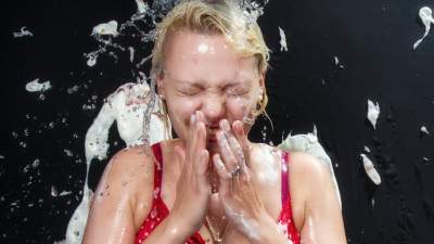 verena-is-pied-in-the-face_27.jpg
